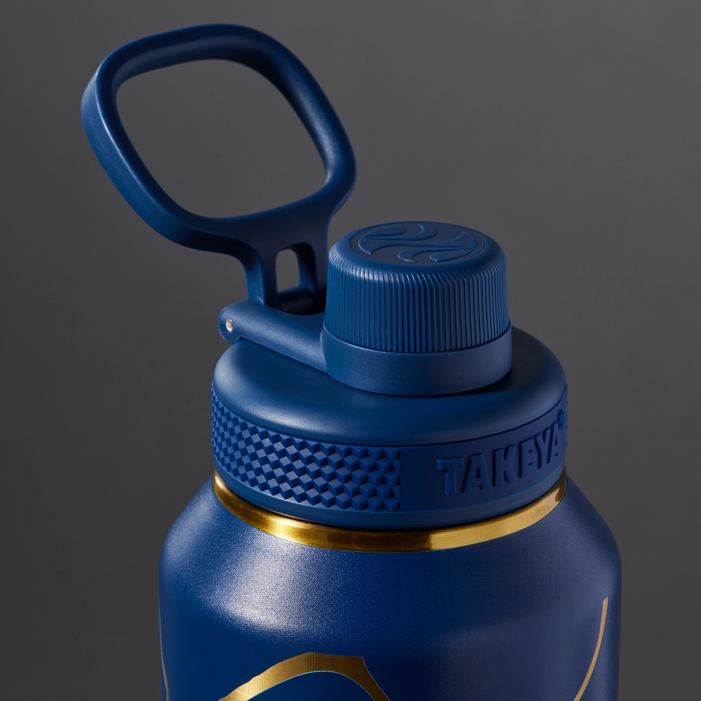 kintsugi-water-bottle-with-spout-lid-y3 51390-TK_HO25_Kintsugi_Takeya9266.png